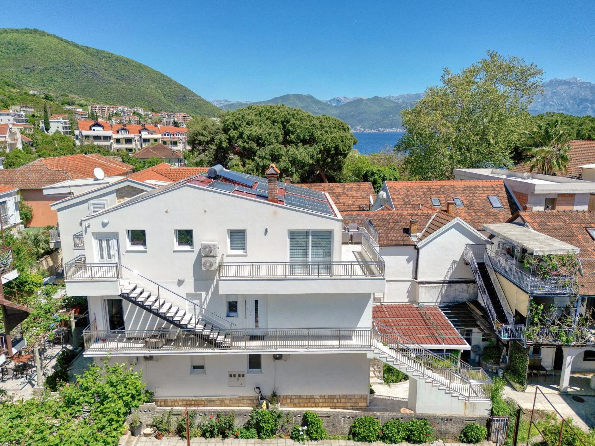 Apartments Ljubica Херцег-Нови Экстерьер фото